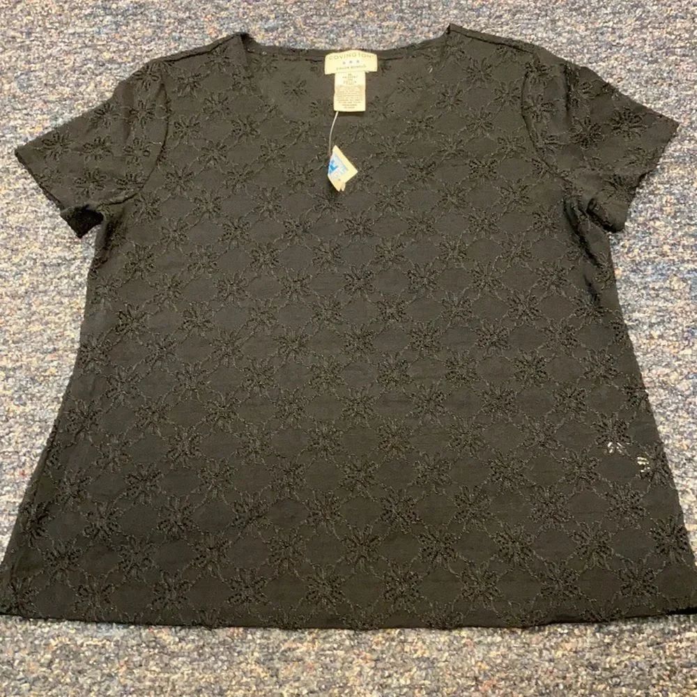 Covington Black Floral Top sz. XL petite